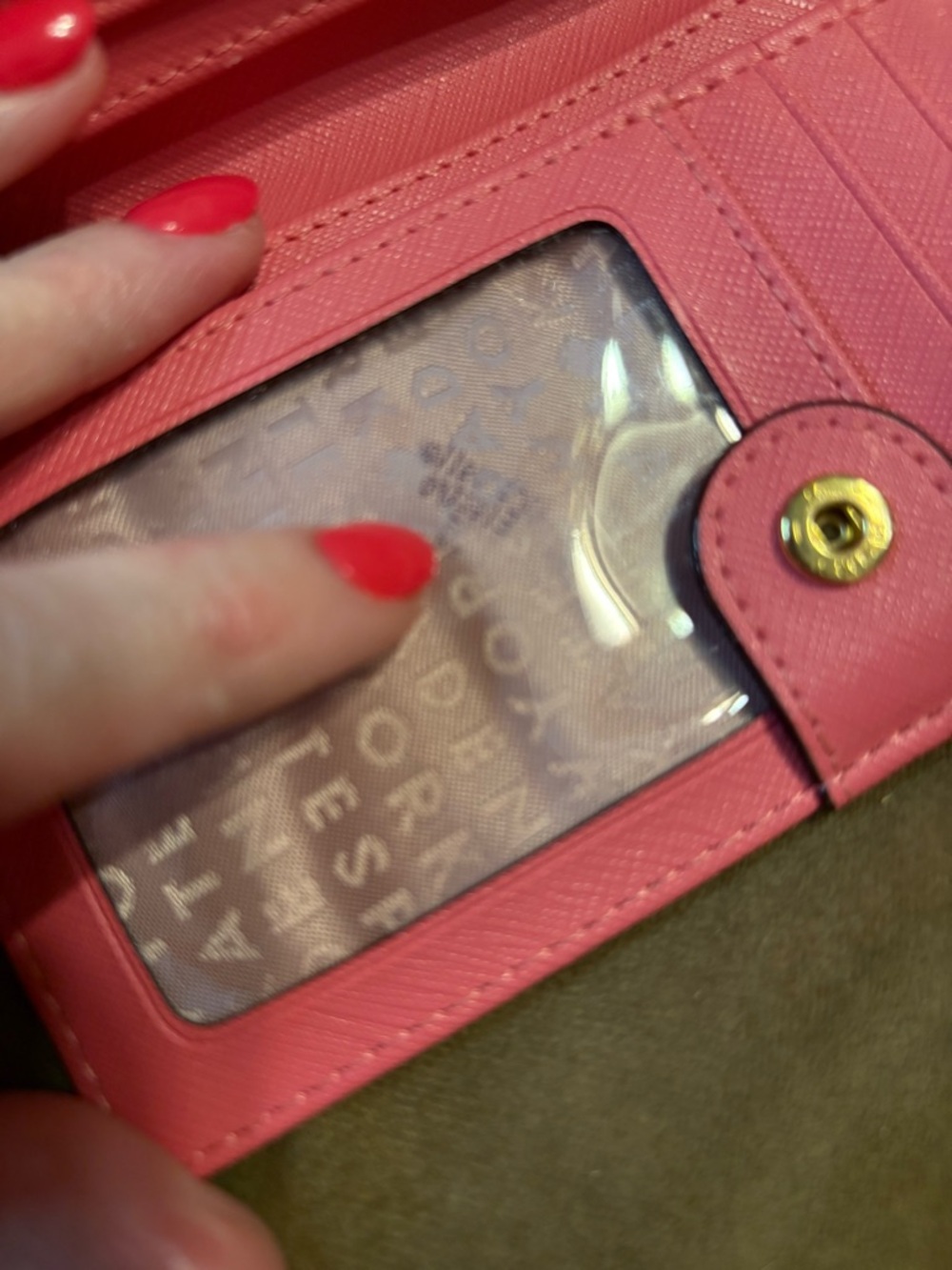kate♠️spade ‘Barbie’ pink snap wallet with logo plaque - Picture 9 of 11